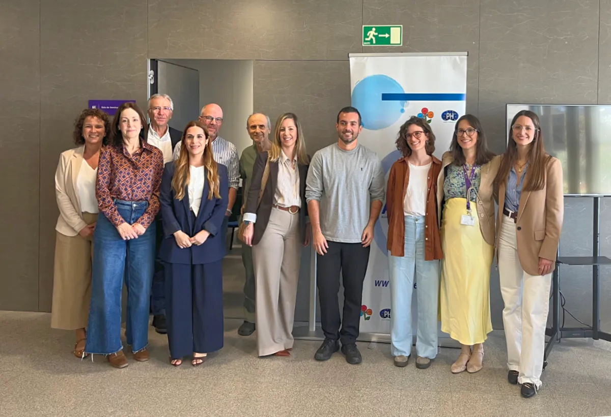APHES refuerza el diálogo entre profesionales, pacientes y familias en las III Jornadas de Hiperoxaluria Primaria celebradas en Tenerife